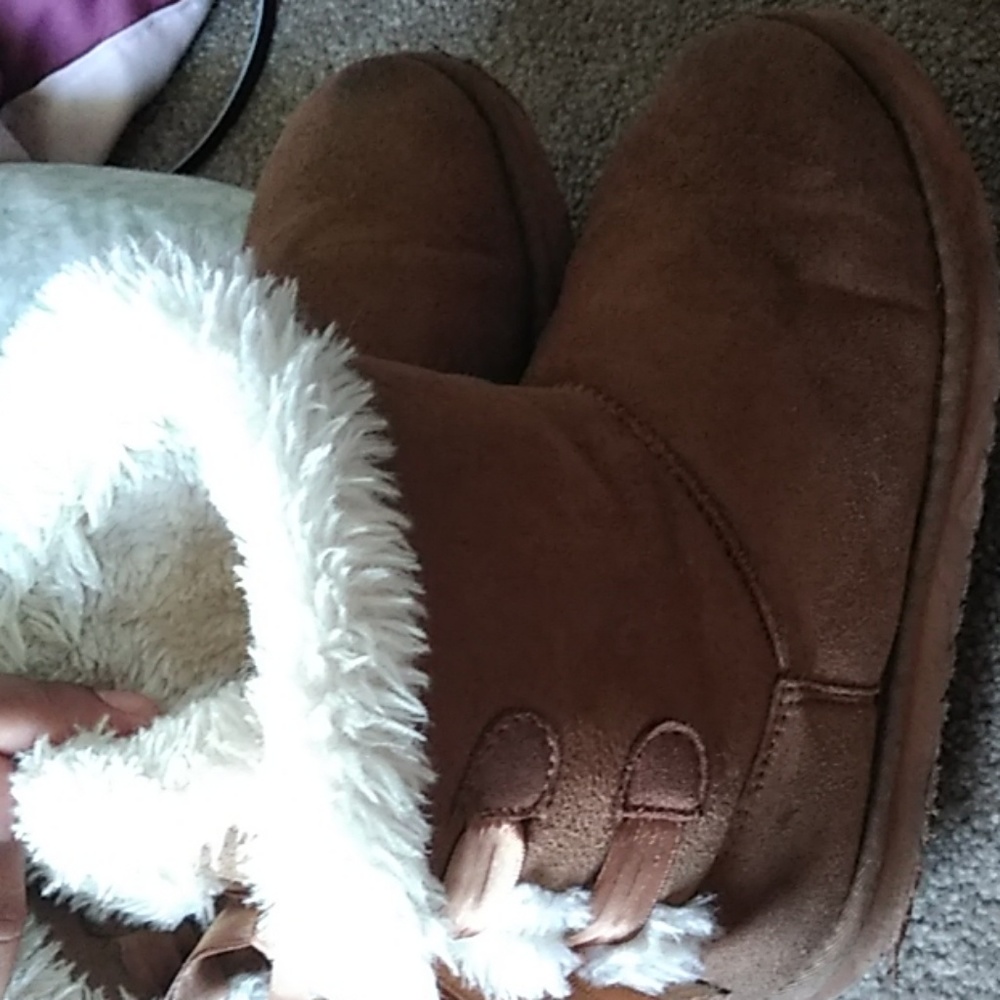 UGGs - Picture 3 of 3